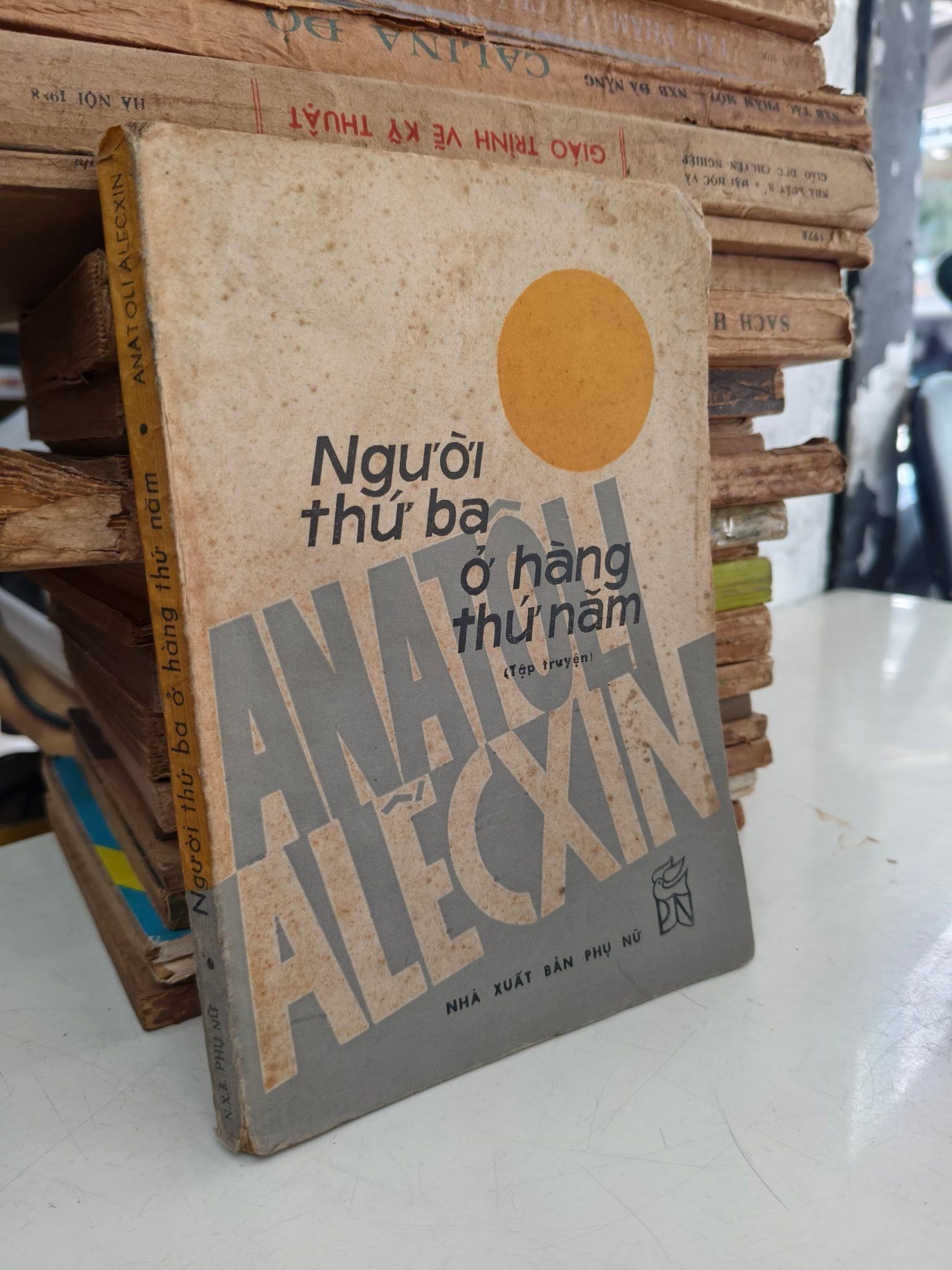  Người Thứ Ba ở Hàng Thứ Năm - Anatôli Alếcxin 