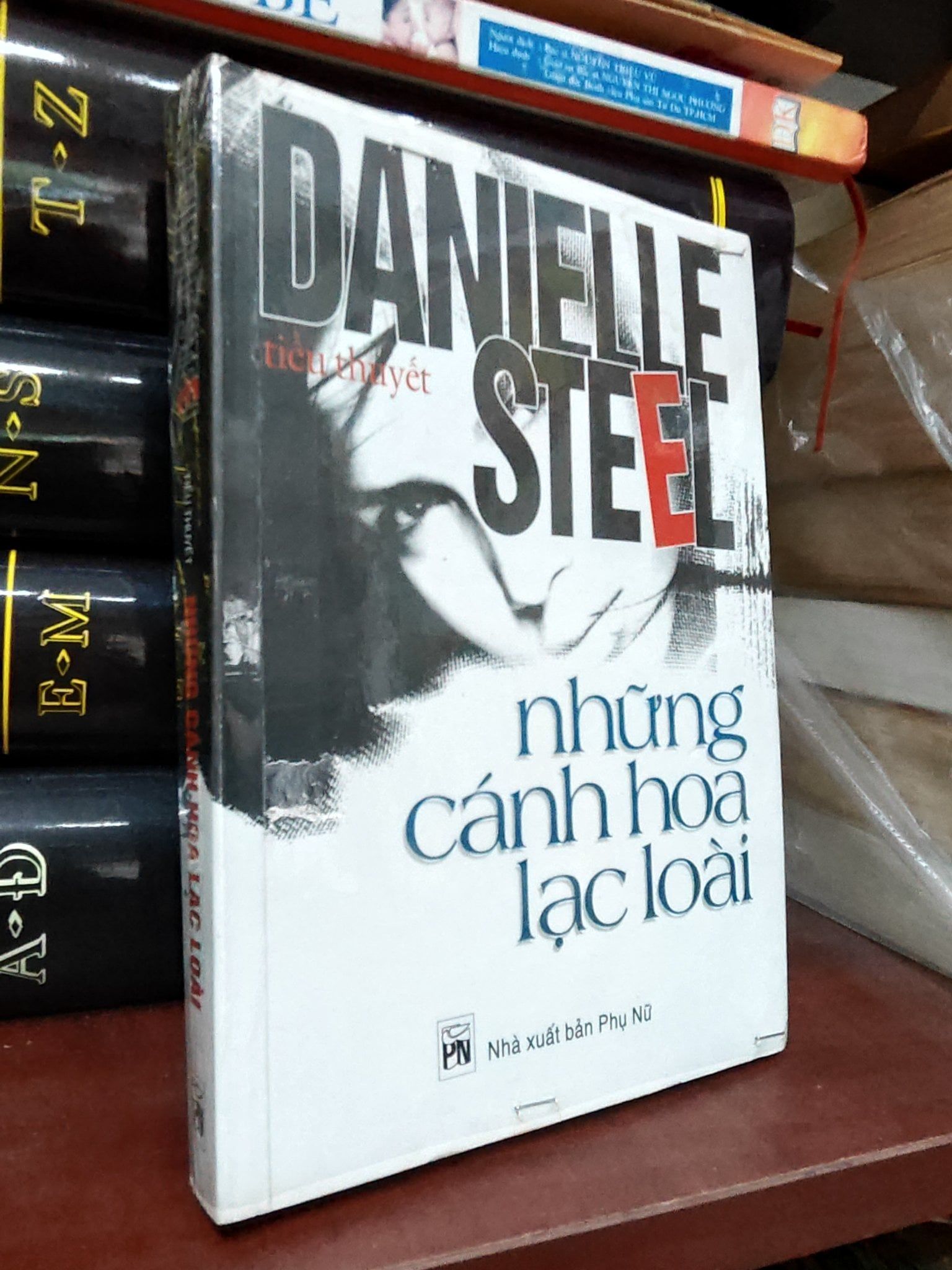 Những Cánh Hoa Lạc Loài - Danielle Steel 