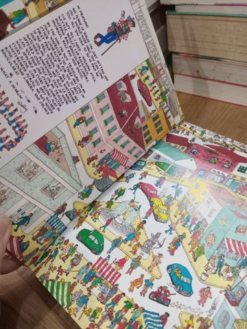  The totally essential travel collection - Martin Handford 