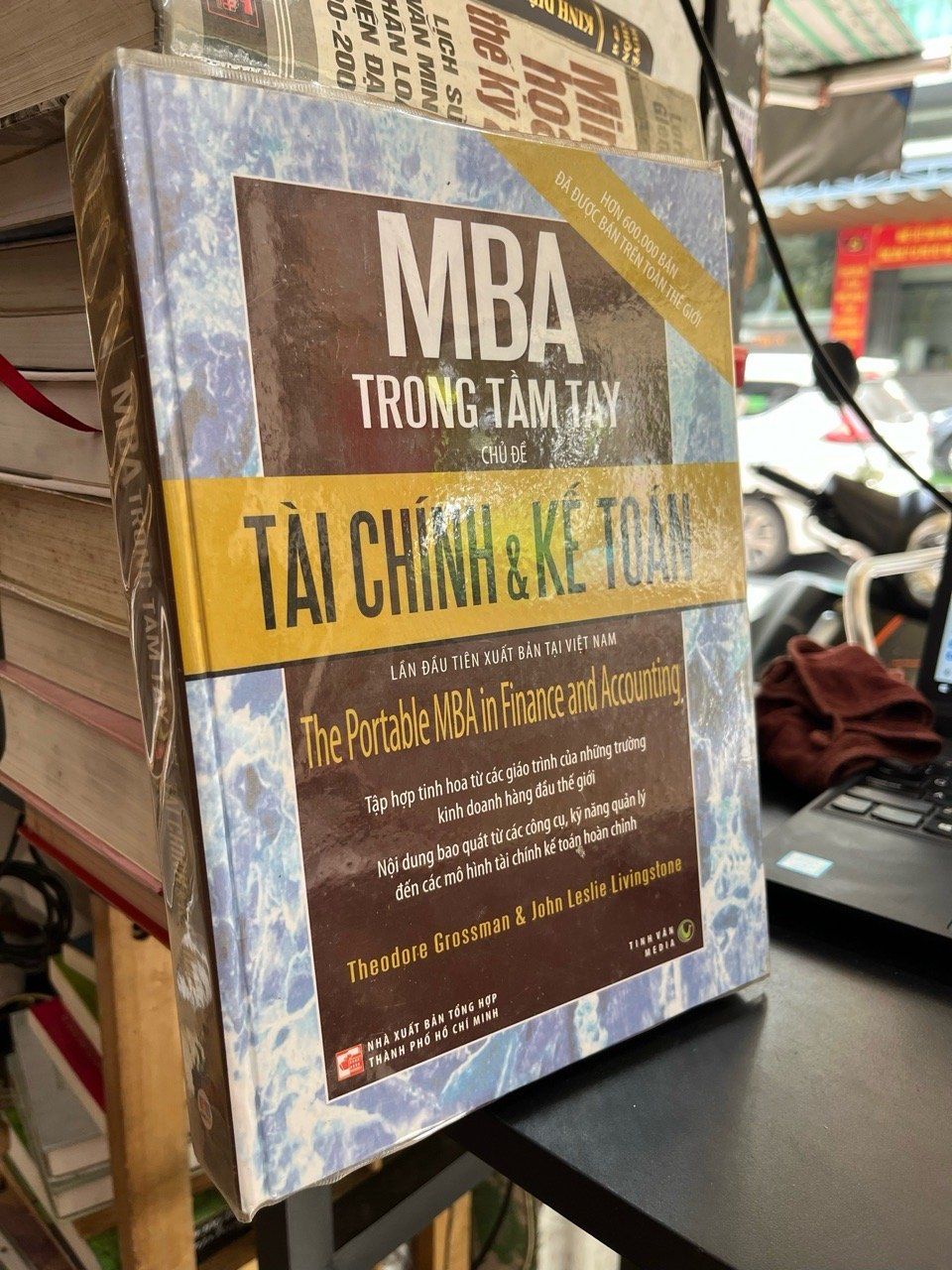  MBA trong tầm tay chủ đề tài chính và kế toán - Theodore Grossman, John Leslie Livingstone 