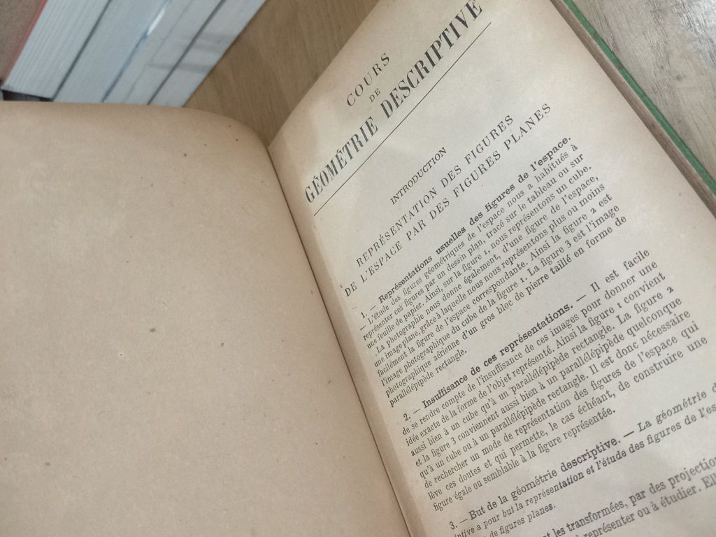  Géométrie Descriptive - P. Chenevier 