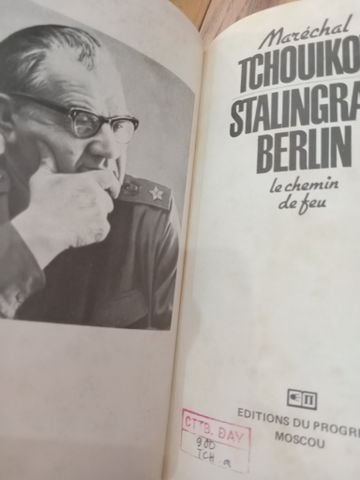  Stalingrad Berlin - Maréchal Tchouikov 