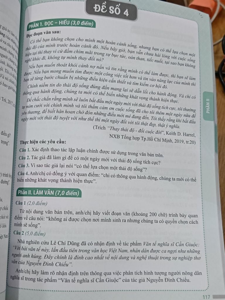  Pen Book: Luyện Đề Thi Tốt Nghiệp THPT Môn Ngữ Văn - Cập Nhật Theo Xu Hướng Mới Nhất 