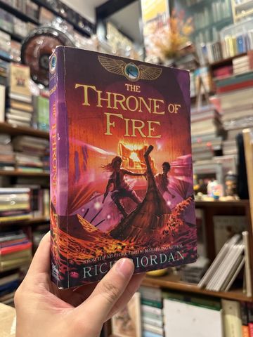  The Throne Of Fire - Rick Riordan 