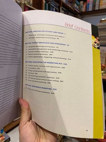  Principles of Marketing - Philip Kotler, Stewart Adam,… 