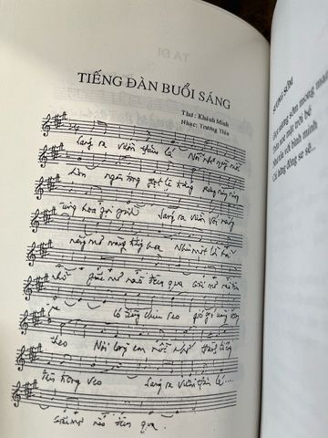  Hoa đêm - Nguyễn Thị Khánh Minh 