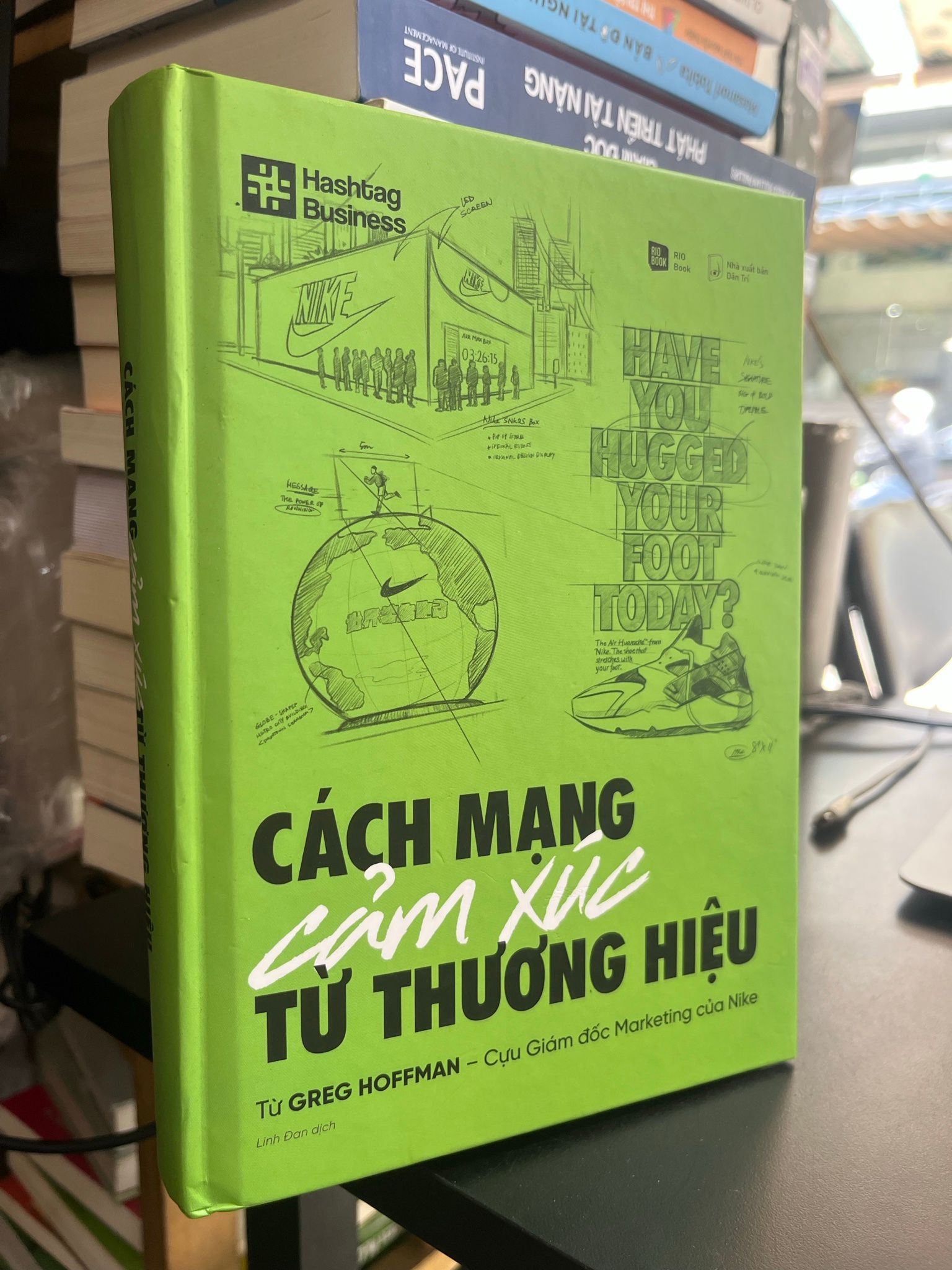  Cách mạng cảm xúc từ thương hiệu - Greg Hoffman 