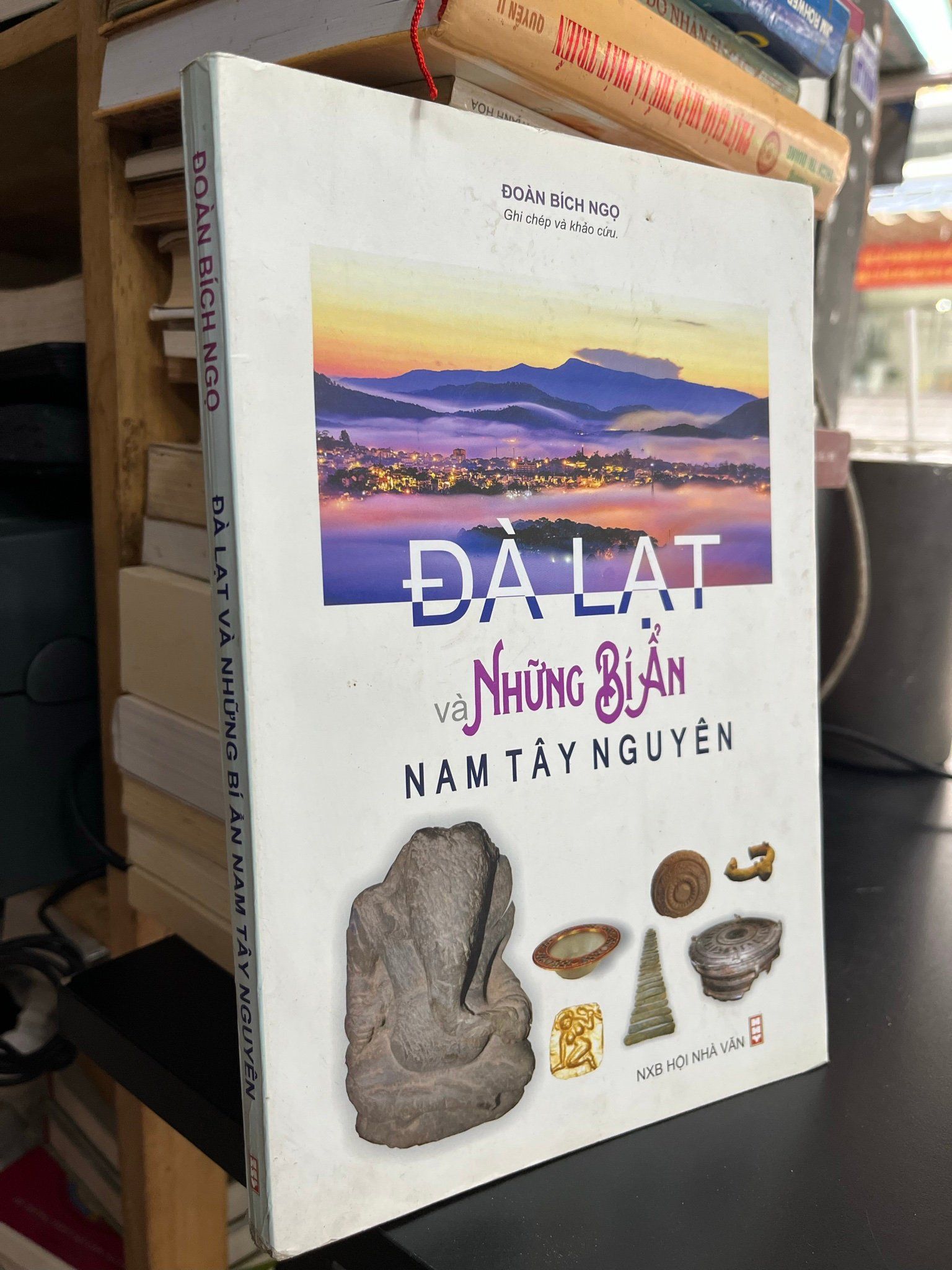  Đà Lạt và những bí ẩn Nam Tây Nguyên - Đoàn Bích Ngọ 