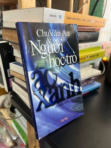 Người Học Trò và Áo Xanh - Chu Văn An