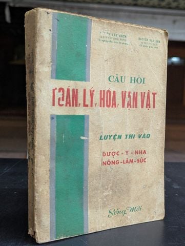 Câu Hỏi Toán Lý Hoá Vạn Vật - Nguyễn Văn Sâm và Nguyễn Văn Thơm 