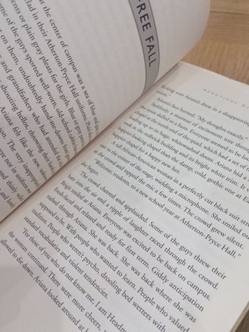  Beautiful disaster - Kate Brian 