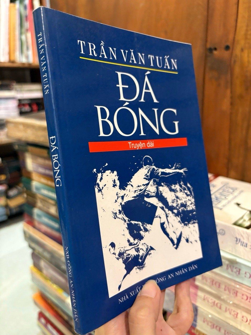  Đá bóng - Trần Văn Tuấn 