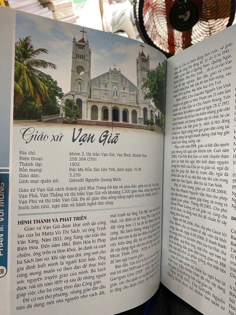  Kỷ Yếu Giáo Phận Nha Trang: 60 Năm Hình Thành và Phát Triển 1957-2017 