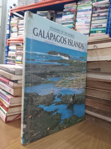 Wonders Of The World: Galapagos Islands – Blashfield 