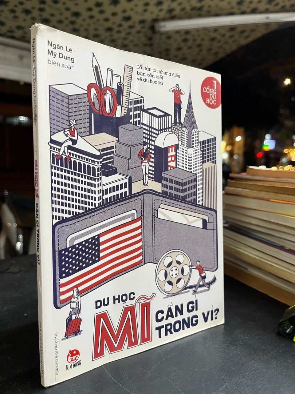  Du học Mĩ cần gì trong ví? - Ngân Lê, Mỹ Dung biên soạn 