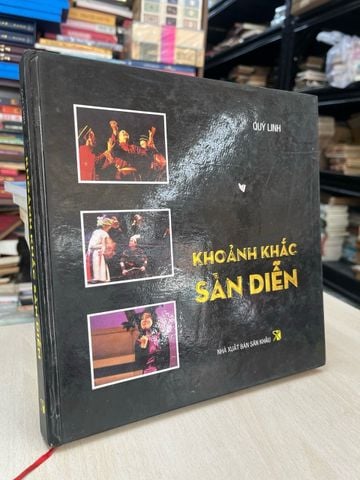  Khoảnh khắc sàn diễn - Quý Linh 