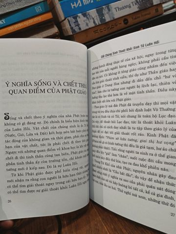  Dắt chúng sinh thoát khỏi vòng sinh tử luân hồi - Huyền Cơ (biên soạn) 