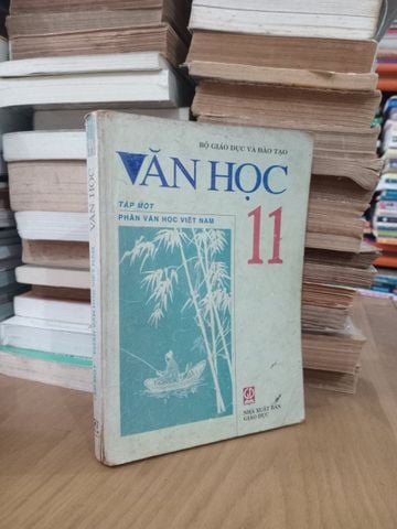 Văn Học 11 - Nguyễn Đình Chú, Trần Hữu Tá Chủ Biên