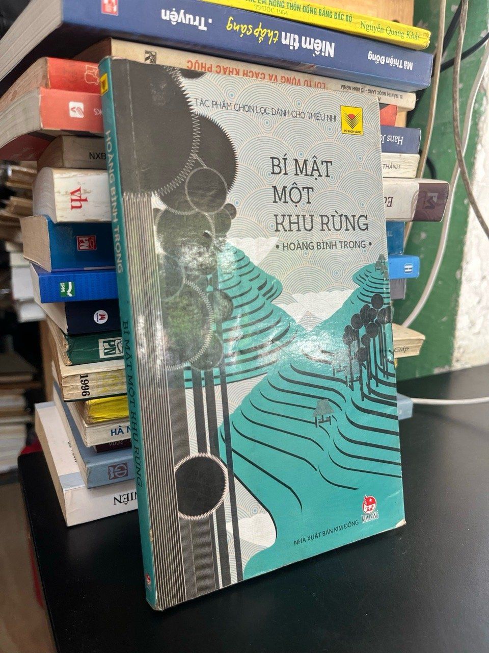  Bí mật một khu rừng - Hoàng Bình Trọng 