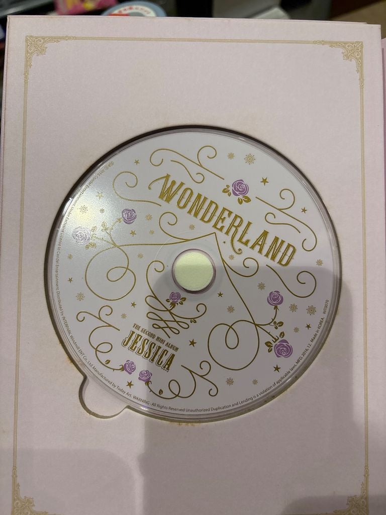  Wonderland - Jessica 