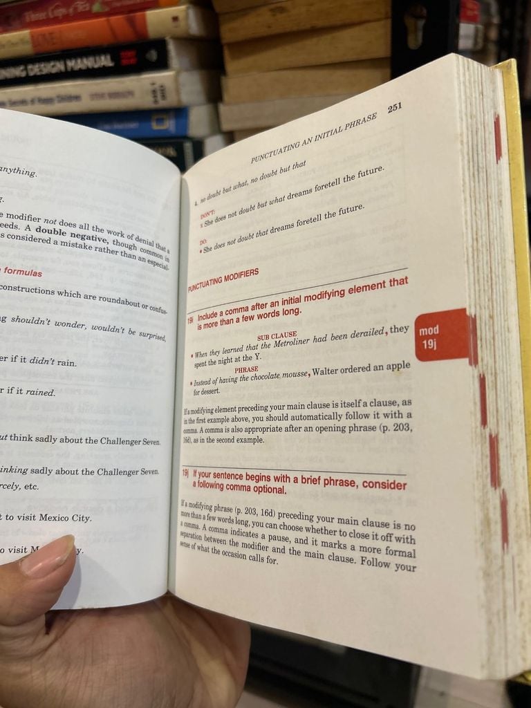 The Borzoi Handbook For Writers - Frederick Crews & Sandra Schor 