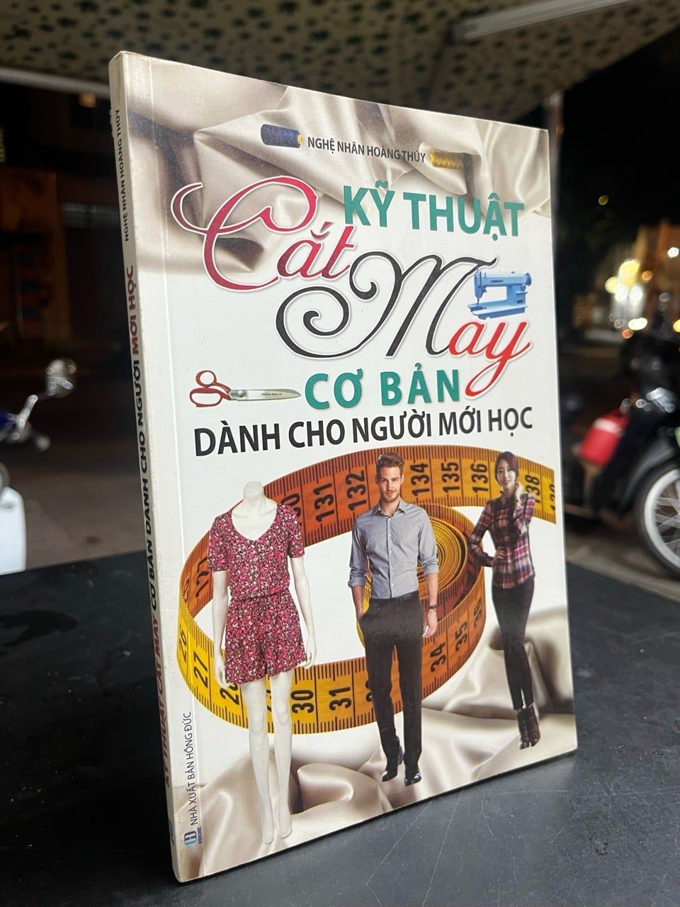  Kỹ thuật cắt may cơ bản dành cho người mới học - Hoàng Thuý 