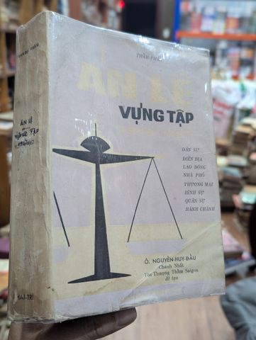  Án Lệ Vựng Tập 1948 -1967 - Thẩm Phán Trần Đại Khâm 