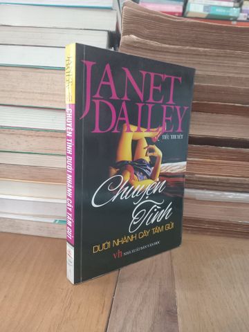  Chuyện tình dưới nhành cây tầm gửi - Janet Dailey 