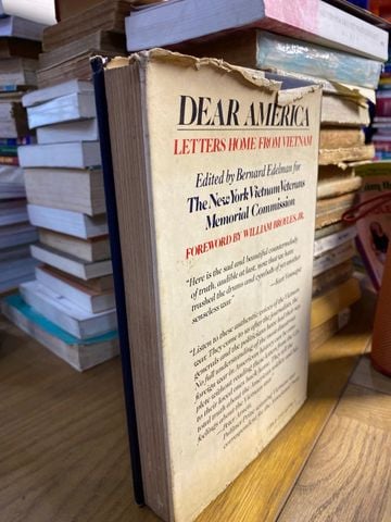 Dear America: Letters Home from Vietnam 