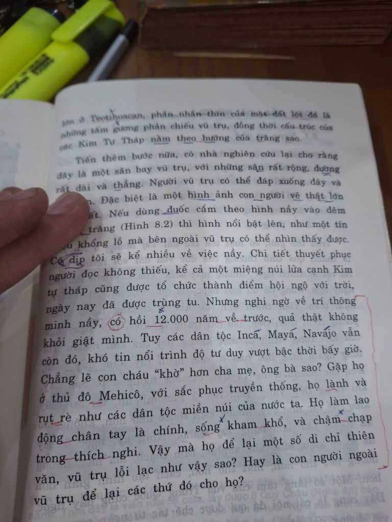  Dấu Ấn Văn Hóa Từ Đất Đá – Trần Kim Thạch 