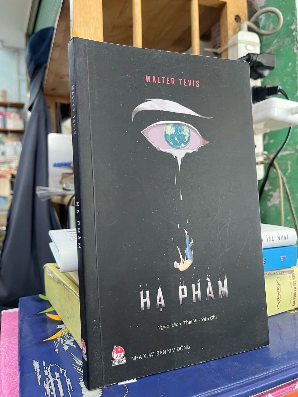  Hạ phàm - Walter Tevis 