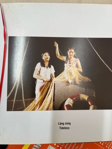  Khoảnh khắc sàn diễn - Quý Linh 