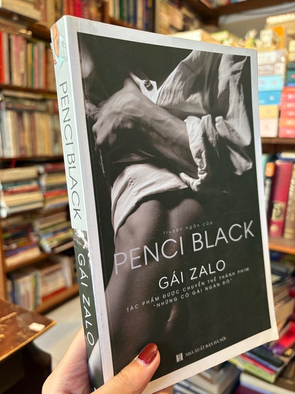  Gái Zalo - Penci Black 