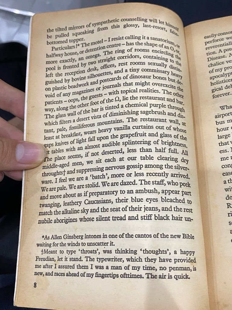  A Month of Sundays - John Updike 