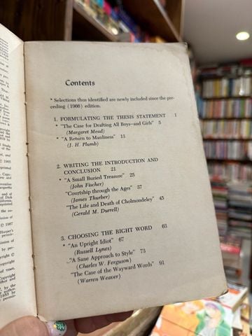  A Reading Approach to College writing (1968) 