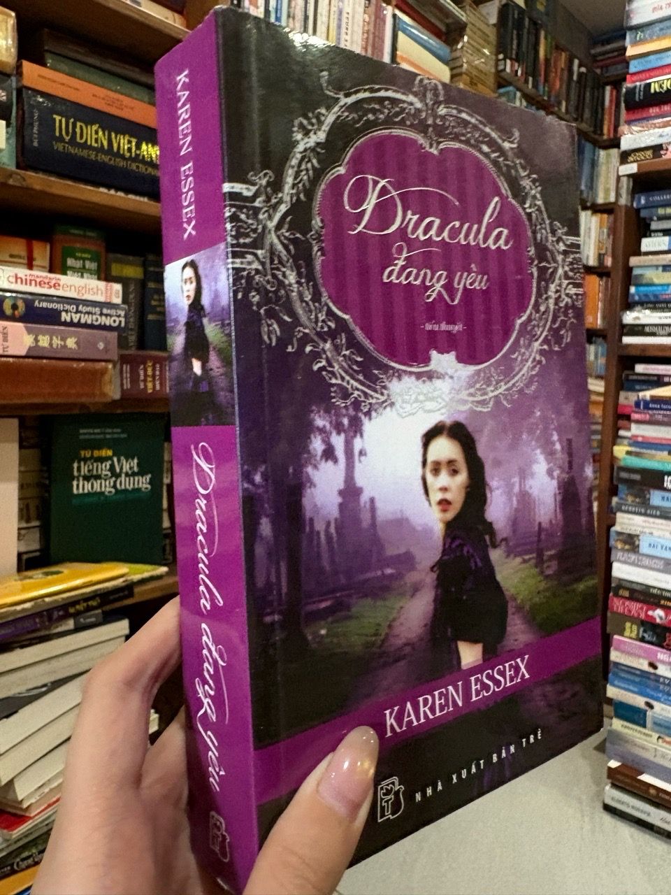  Dracula đang yêu - Karen Essex 
