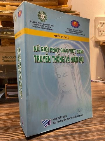  Nữ Giới Phật Giáo Việt Nam: Truyền Thống Và Hiện Đại 