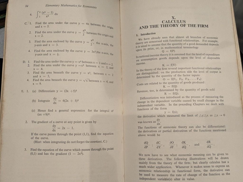  Elementary Mathematics for Economists - Caroline Dinwidy 