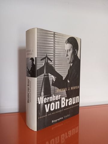  Wernher Von Braun - Michael J. Neufeld 