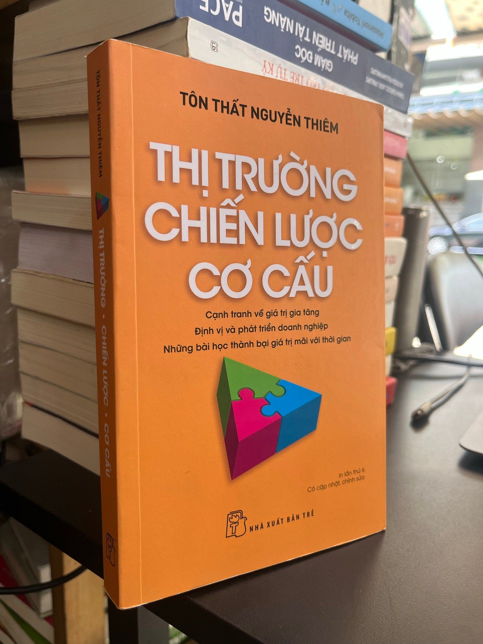  Thị trường chiến lược cơ cấu - Tôn Thất Nguyễn Thiêm 