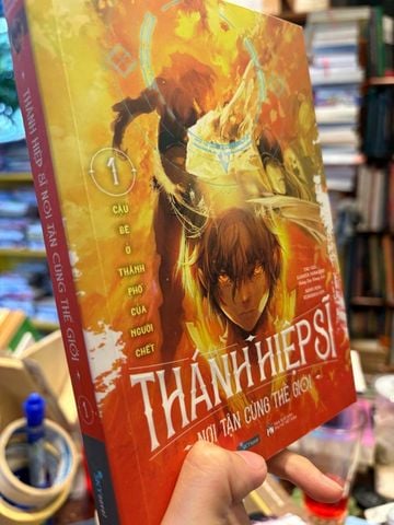 Thánh Hiệp Sĩ Nơi Tận Cùng Thế Giới - Kanata Yanagino 