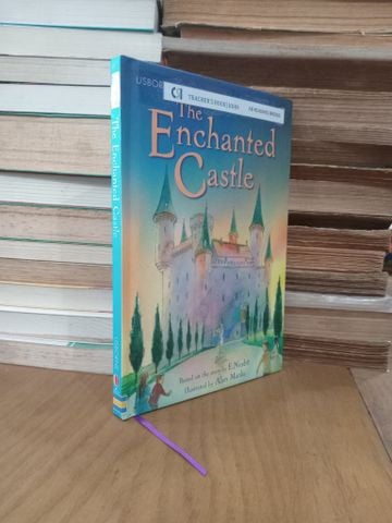  The Enchanted Castle - Usborne Young Reading 