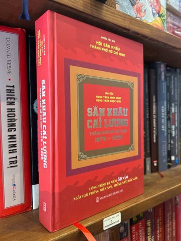  Sân Khấu Cải Lương Thành Phố Hồ Chí Minh 1975-2025 - Nsnd Trần Minh Ngọc & Nsnd Trần Ngọc Giàu (Chủ Biên) 