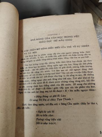  Giáo Dục Trẻ Mẫu Giáo Qua Truyện và Thơ - Nguyễn Thu Thuỷ 