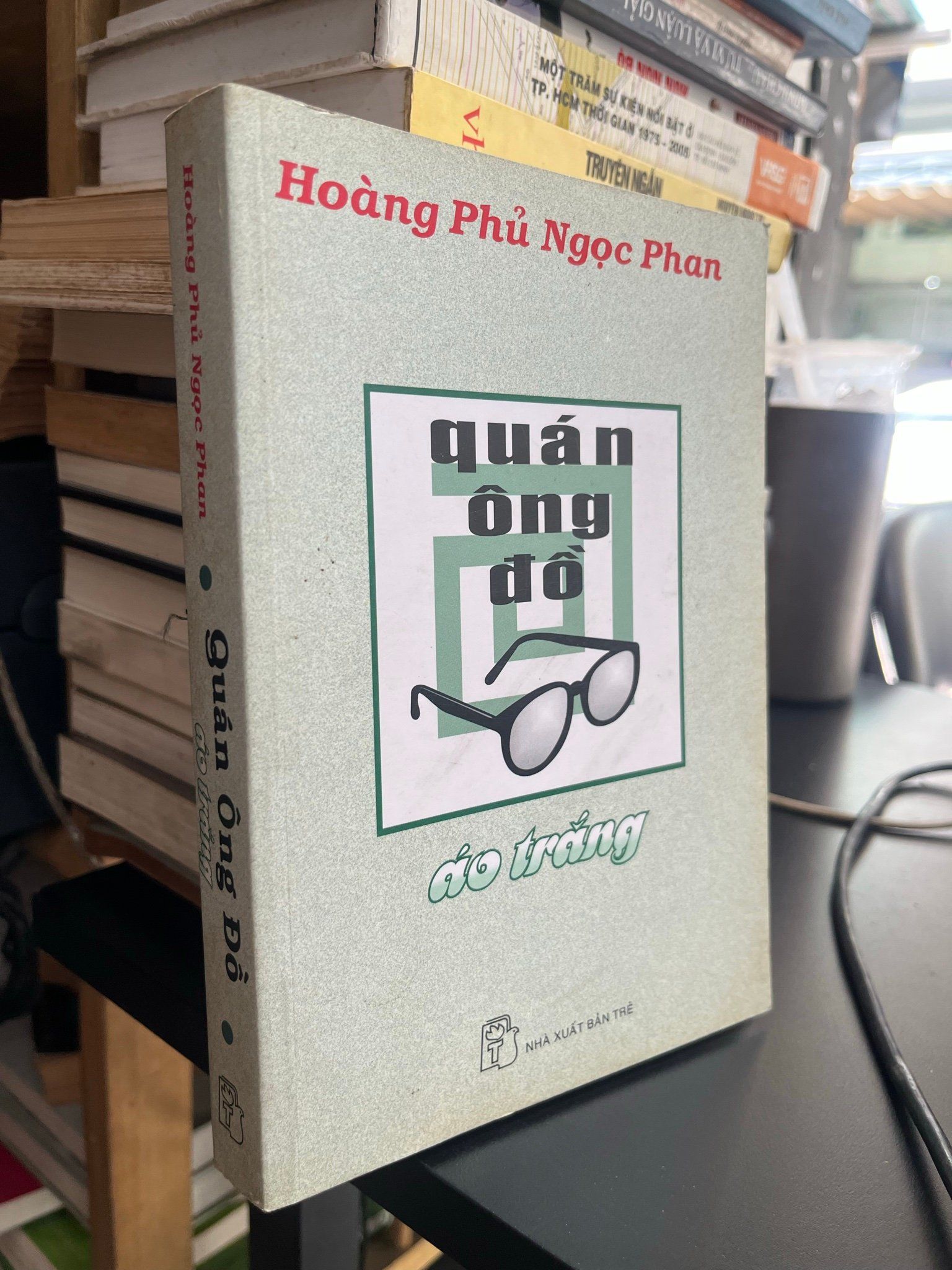  Quán ông đồ áo trắng - Hoàng Phủ Ngọc Phan 