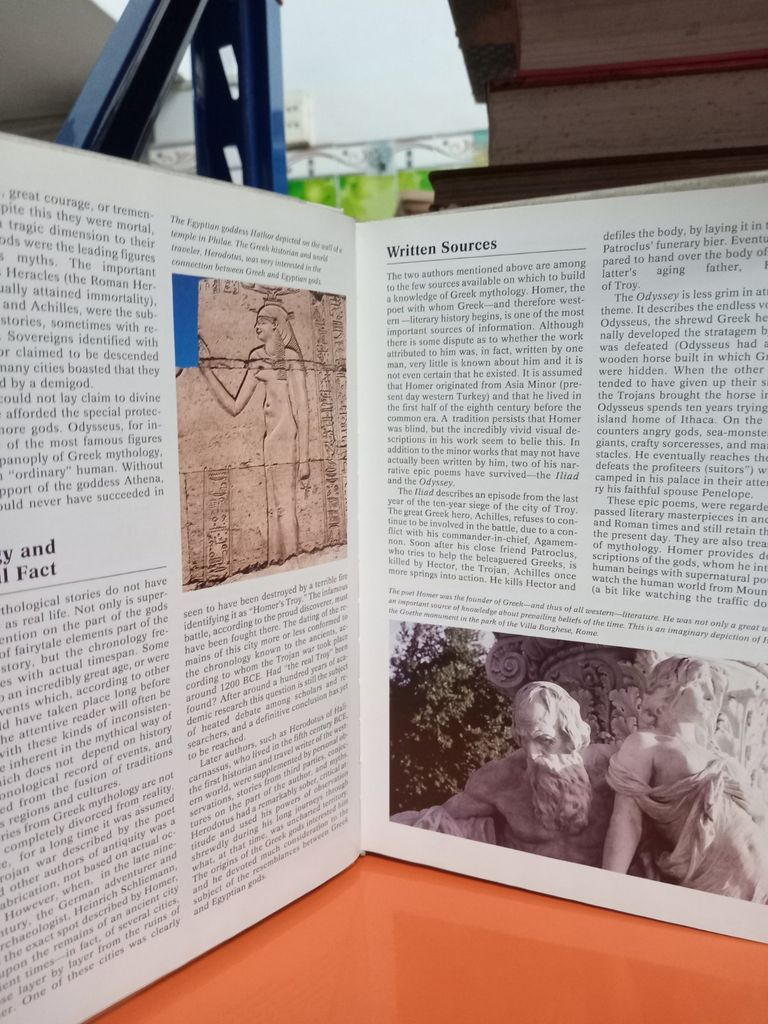  The Complete Encyclopedia Of Greek Mythology - Guus Houtzager 