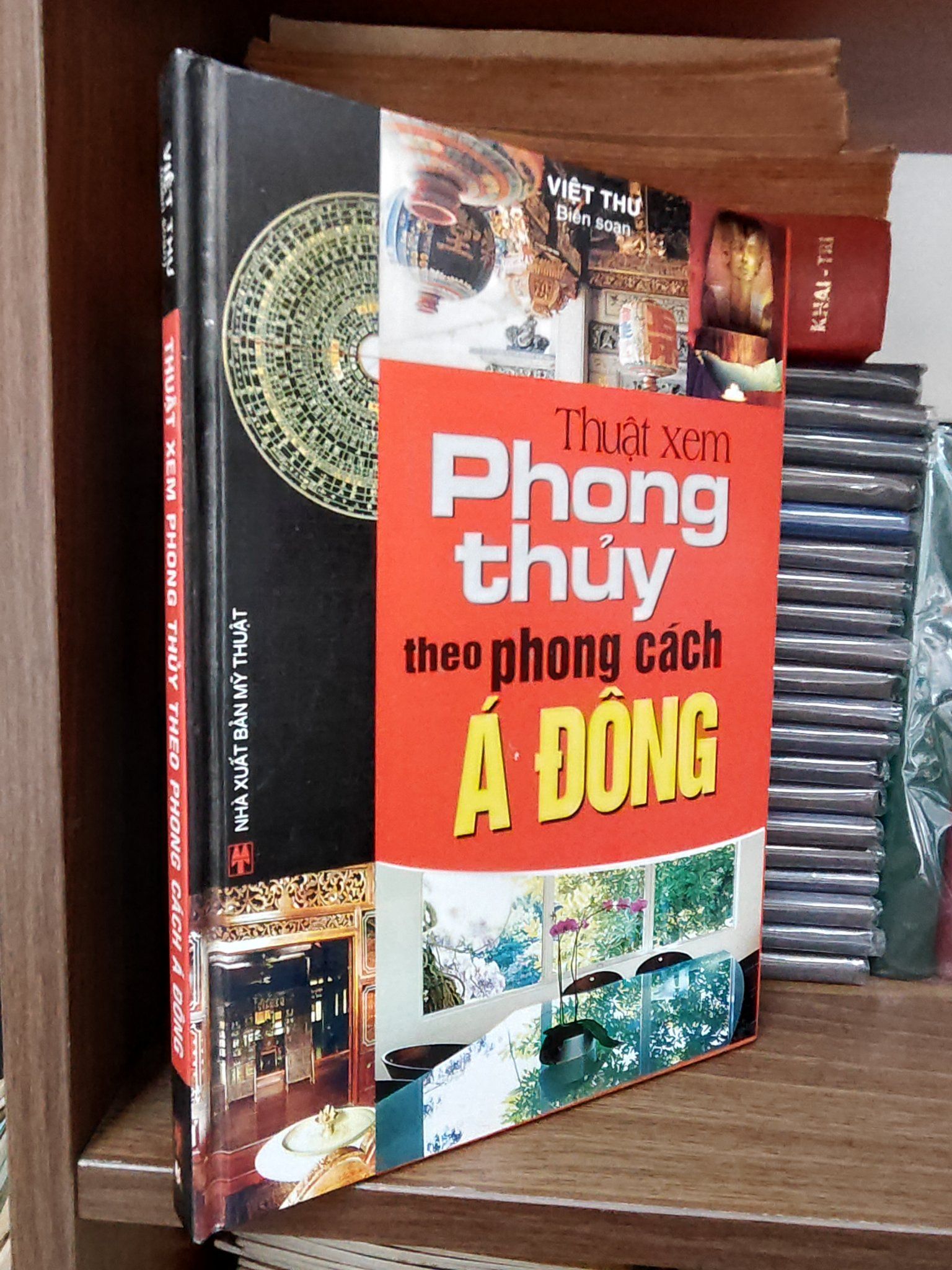  Thuật xem phong thủy theo phong cách Á Đông - Việt Thư 