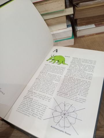  Purnell's concise dictionary of nature - Michael Dempsey 