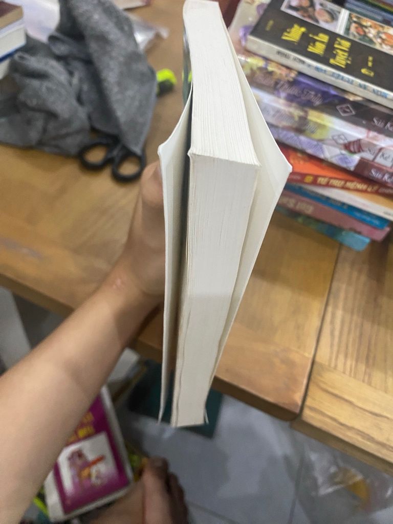  Cẩm Nang Nội Trợ ( Bí Quyết Chế Biến 550 Món Ăn Ngon Miệng Dễ Làm ) - Trà My 