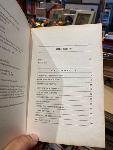  The Obstacle is the Way - Ryab Holiday 